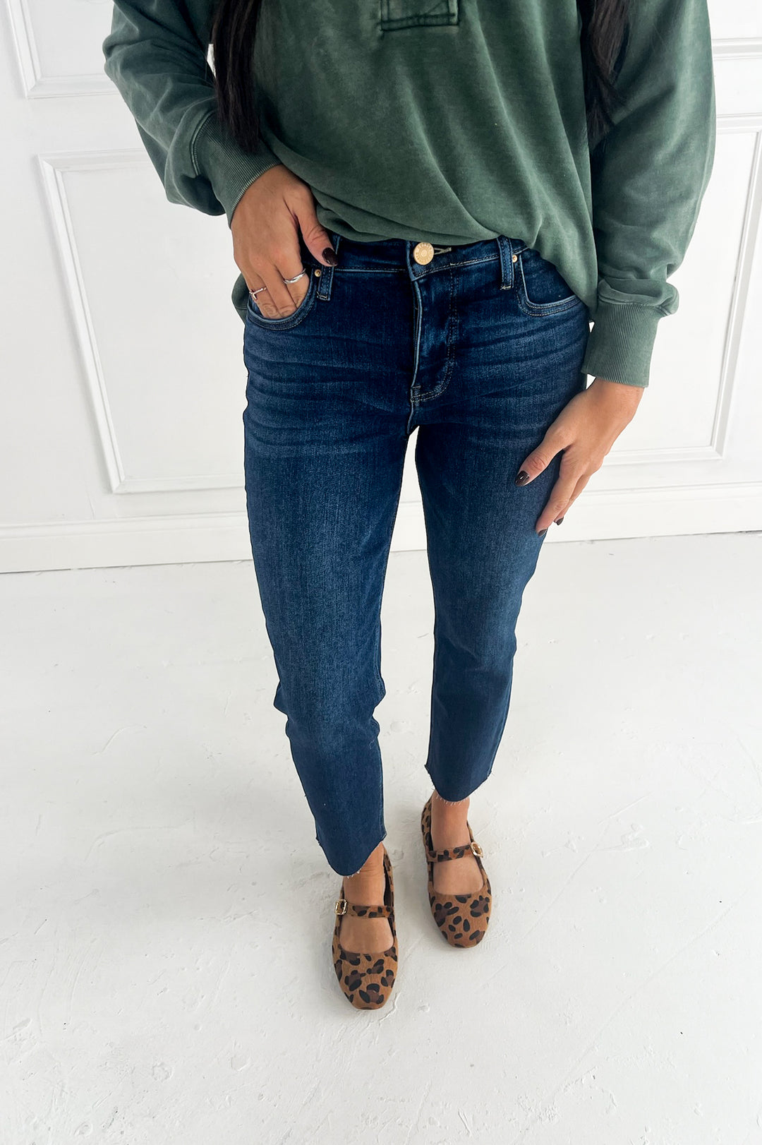 Rachael Fab Ab Raw Hem Mom Jeans | Kut from the Kloth