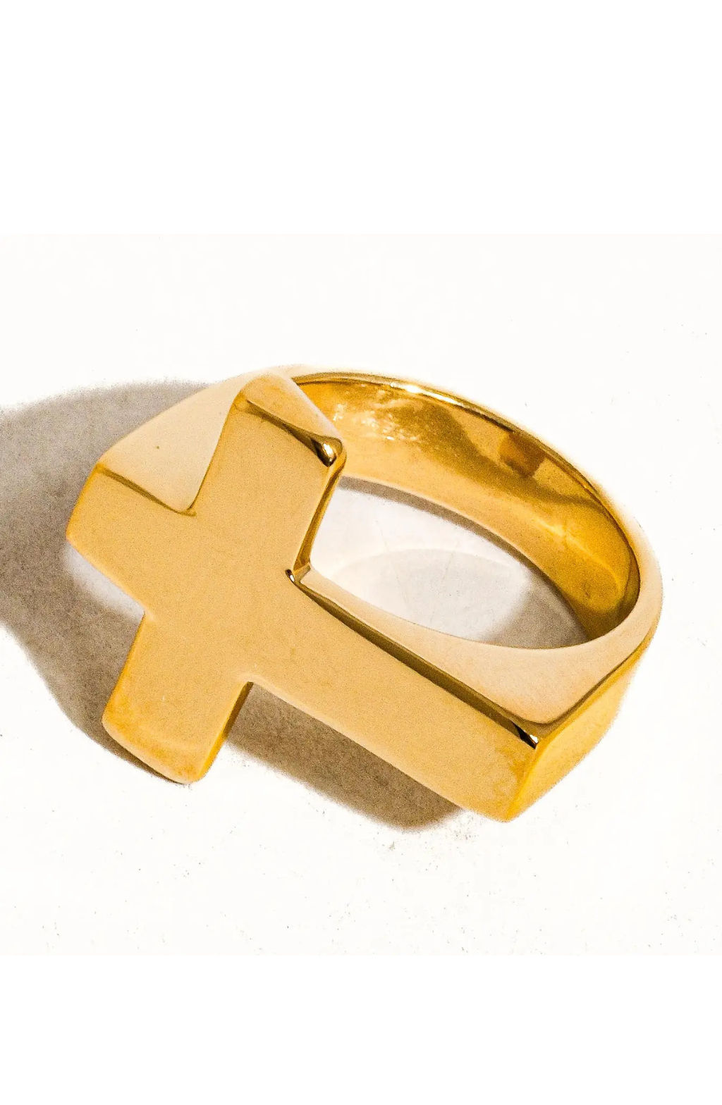 Bold 18K Gold Cross Ring