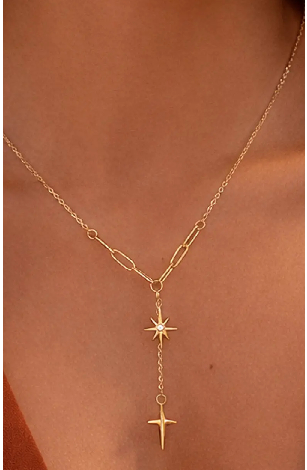 Star Detail Drop Necklace