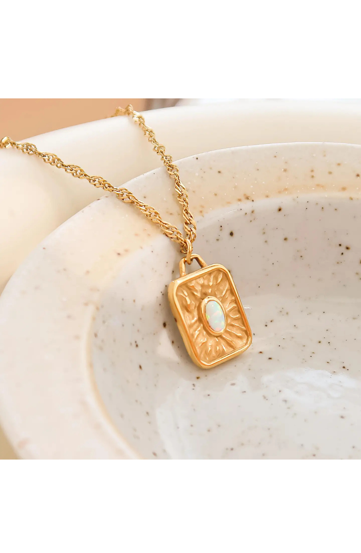 Elanie 18K Stone of Sun Necklace