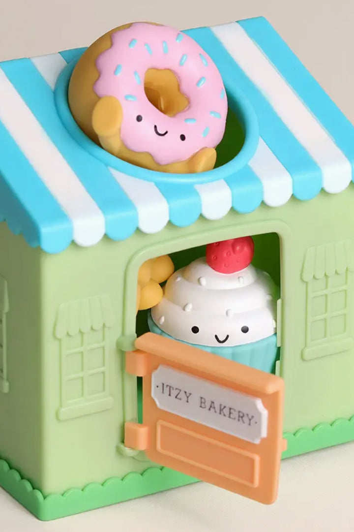 Itzy Ritzy | Bakery Put & Take Toy