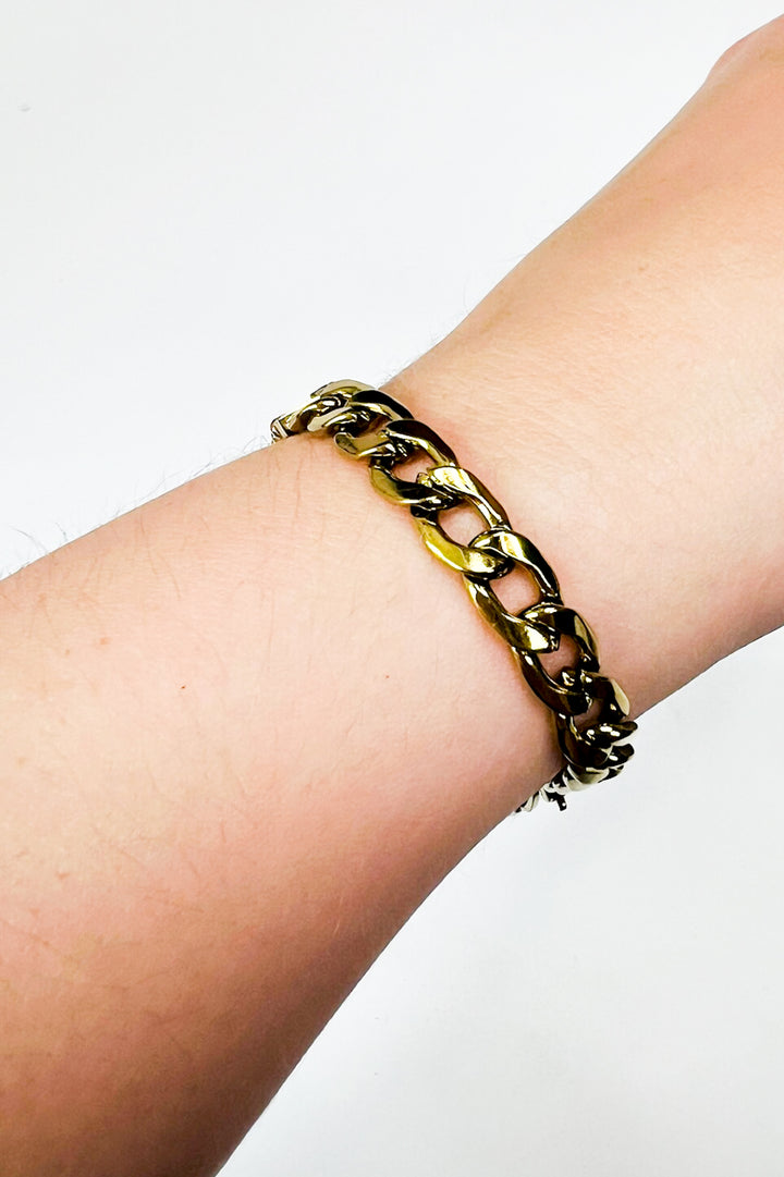 18K Gold Chain Link Bracelet