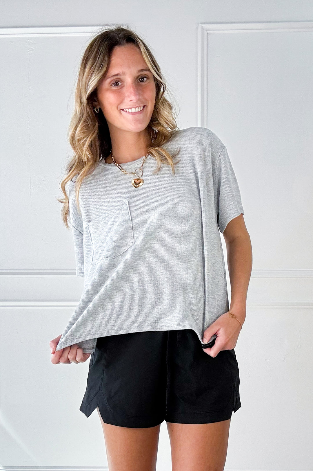 Round Neck Short Sleeve Pocket Tee