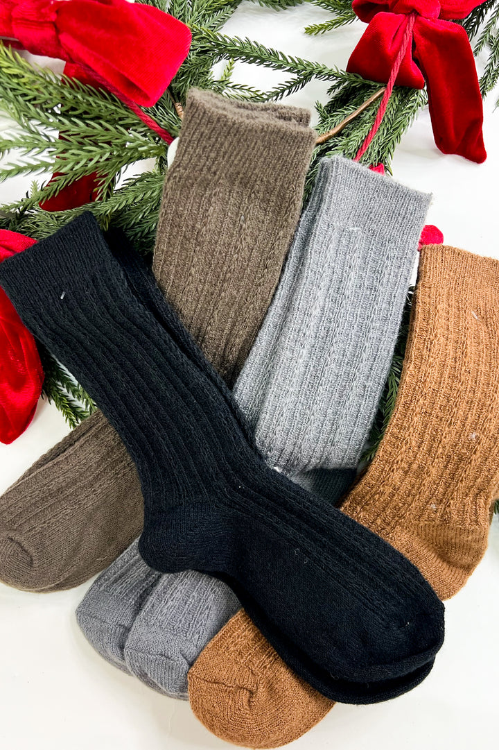 Versatile Mid Calf Fashion Socks