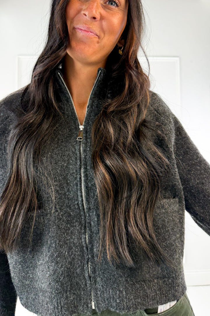 Wool Blended Zip Up Cropped Sweater Jacket