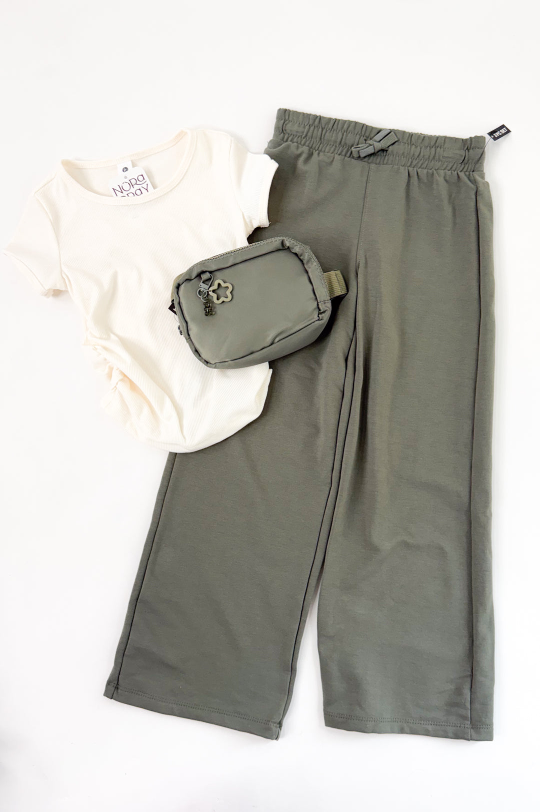 Tween Girl's Rib Tee and Wide Pant Set