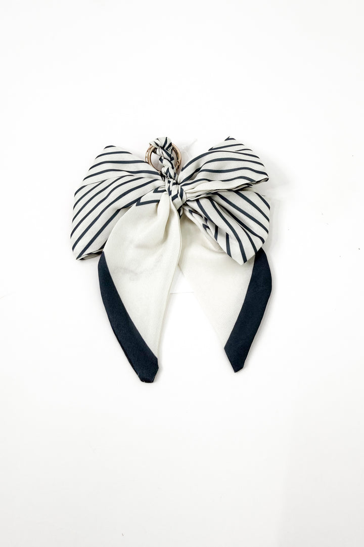 Chic Bow Shaped Keychain