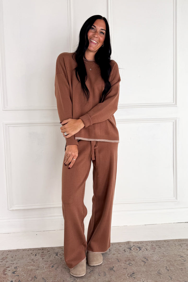 Contrast Seam Relaxed Fit Sweater