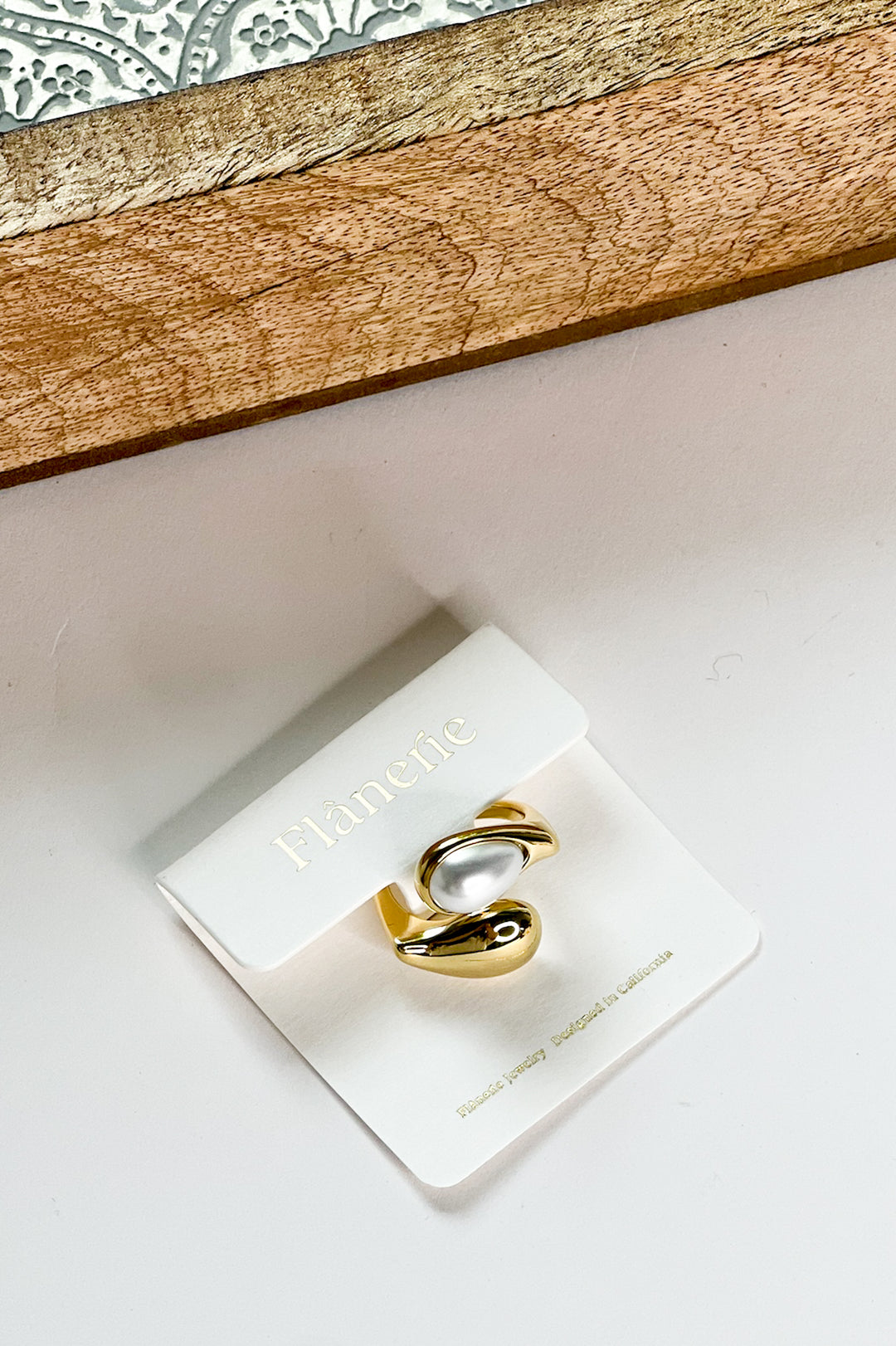 Sloan 18K Gold Non-Tarnish Pearl Wavy Ring