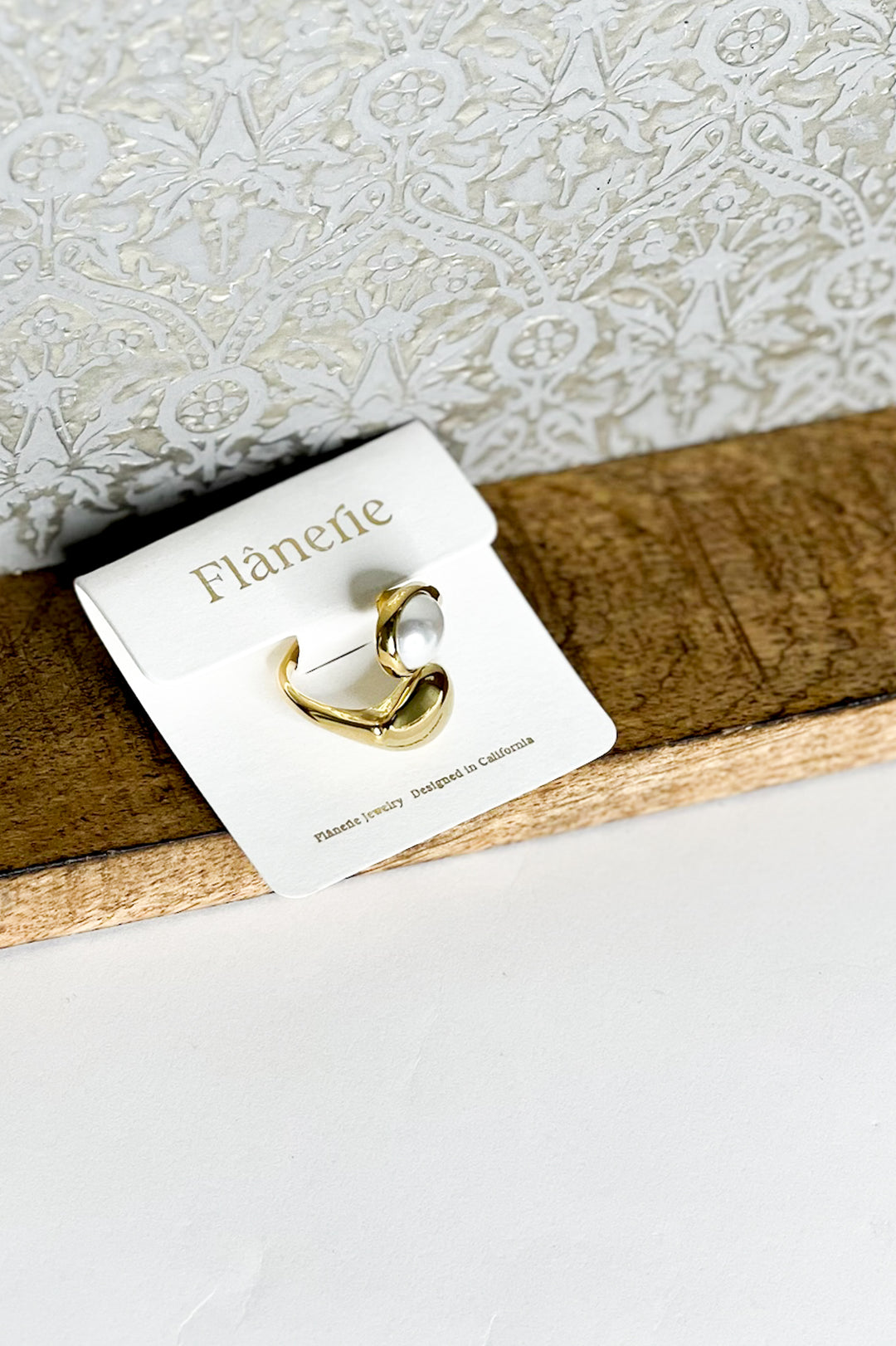 Sloan 18K Gold Non-Tarnish Pearl Wavy Ring