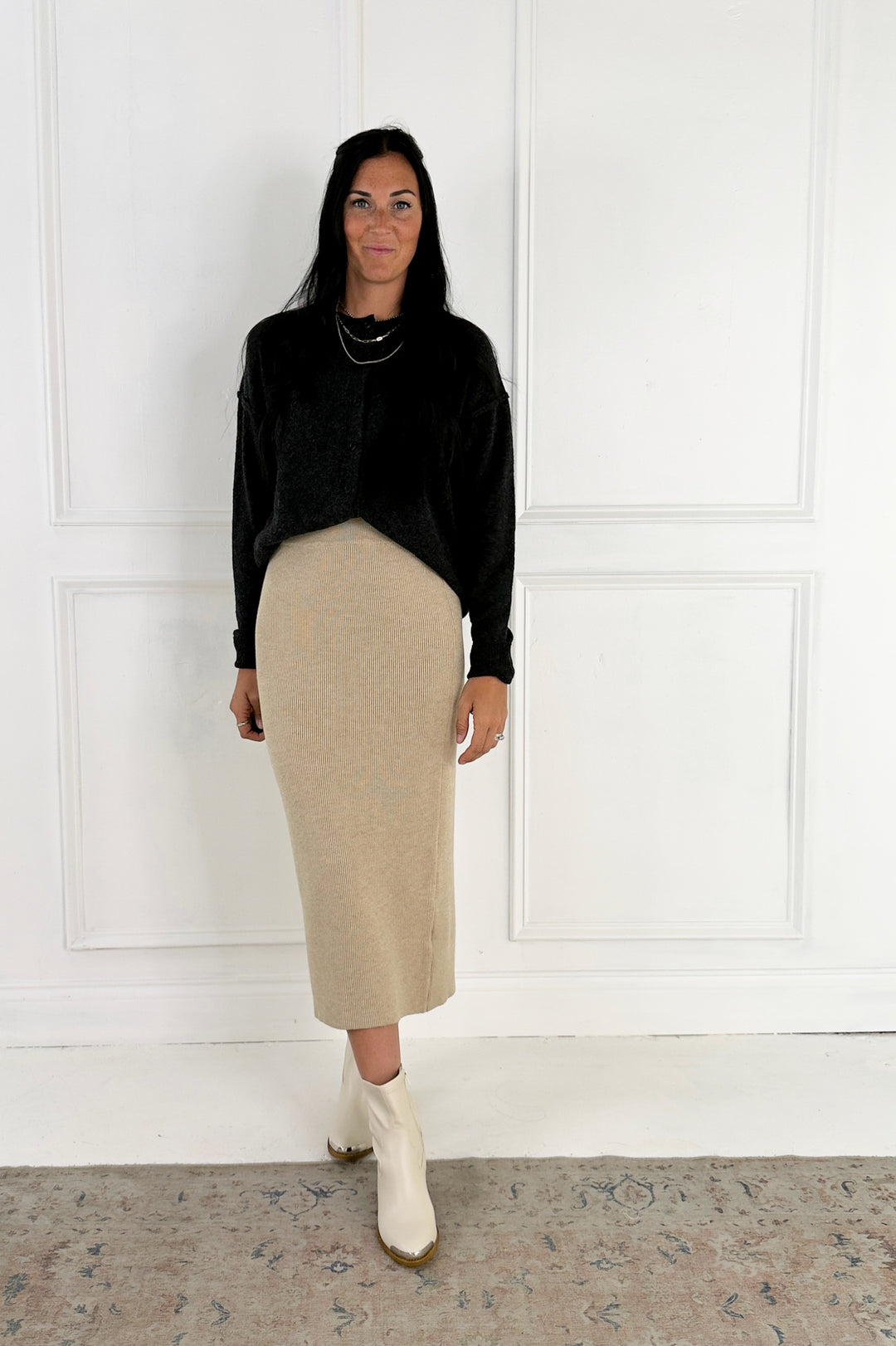 Relaxed Fit Ribbed Sweater Midi Skirt