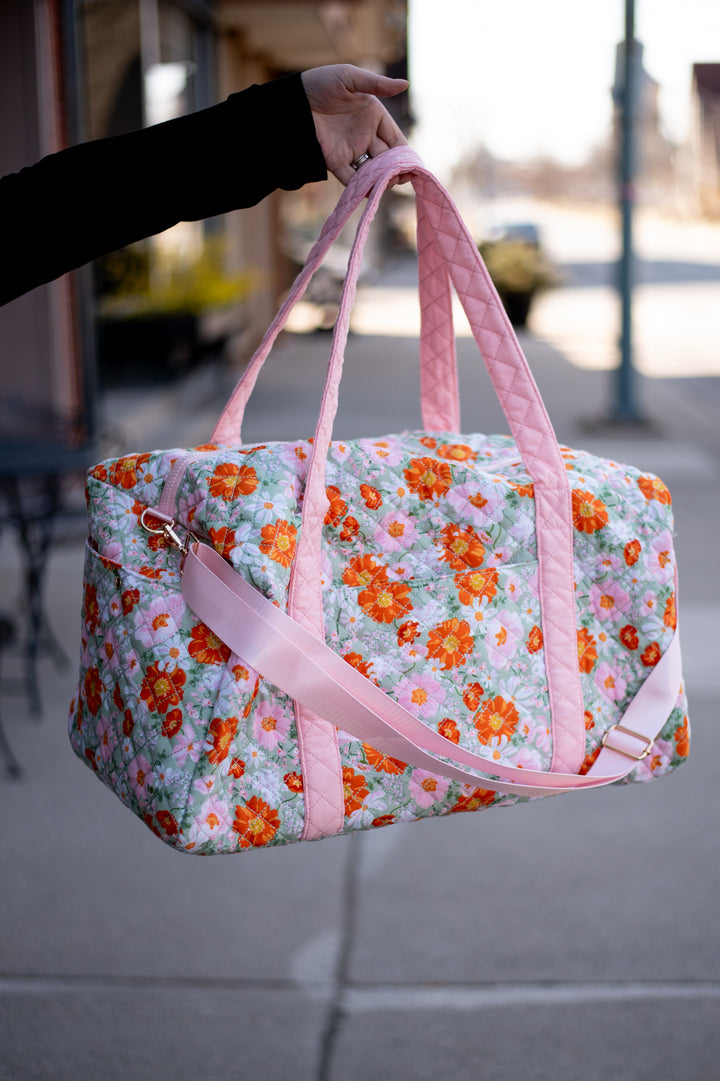 On-the-Go Quilted Weekender Bag-Bouquet Beauty