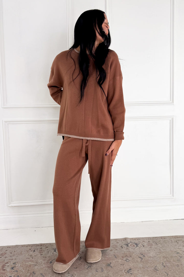 Wide Leg Contrast Hem Sweater Pants
