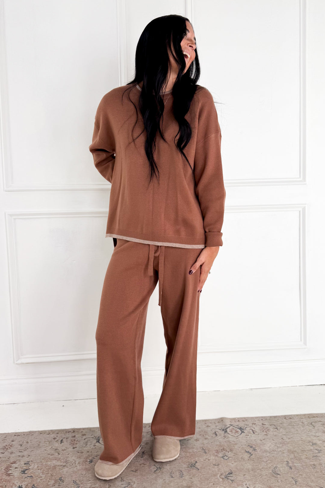 Wide Leg Contrast Hem Sweater Pants