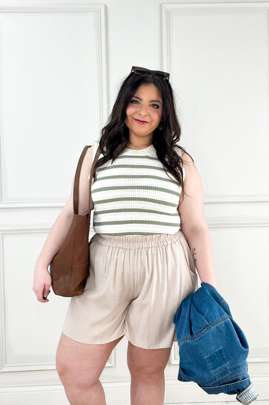 Woven Elastic Band Flowy Pocket Shorts