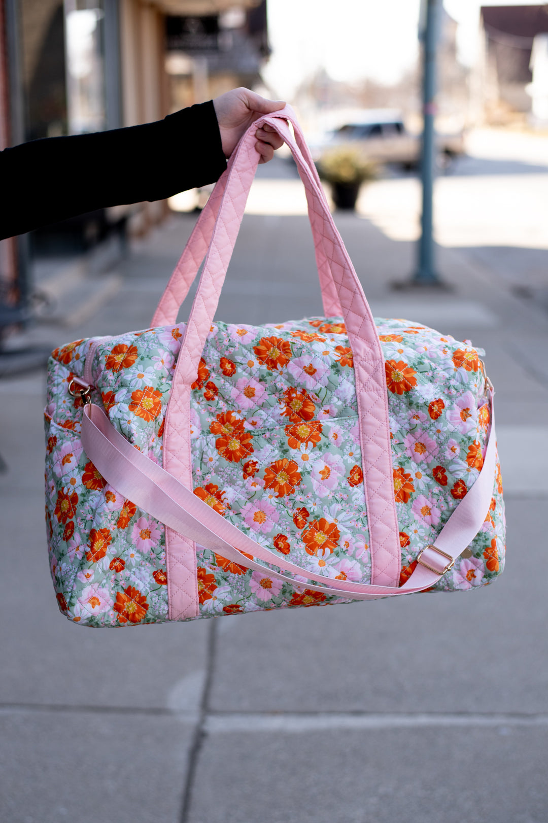 On-the-Go Quilted Weekender Bag-Bouquet Beauty
