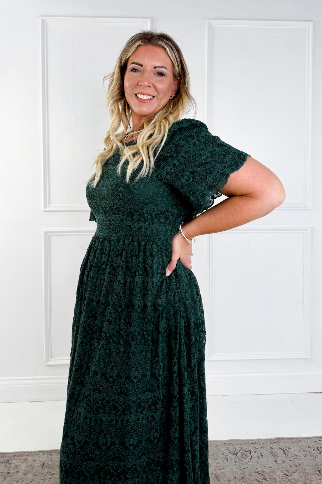 Lace Short Flutter Sleeve Midi Dress S / Hunter Green Lace Short Flutter Sleeve Midi Dress S / Hunter Green