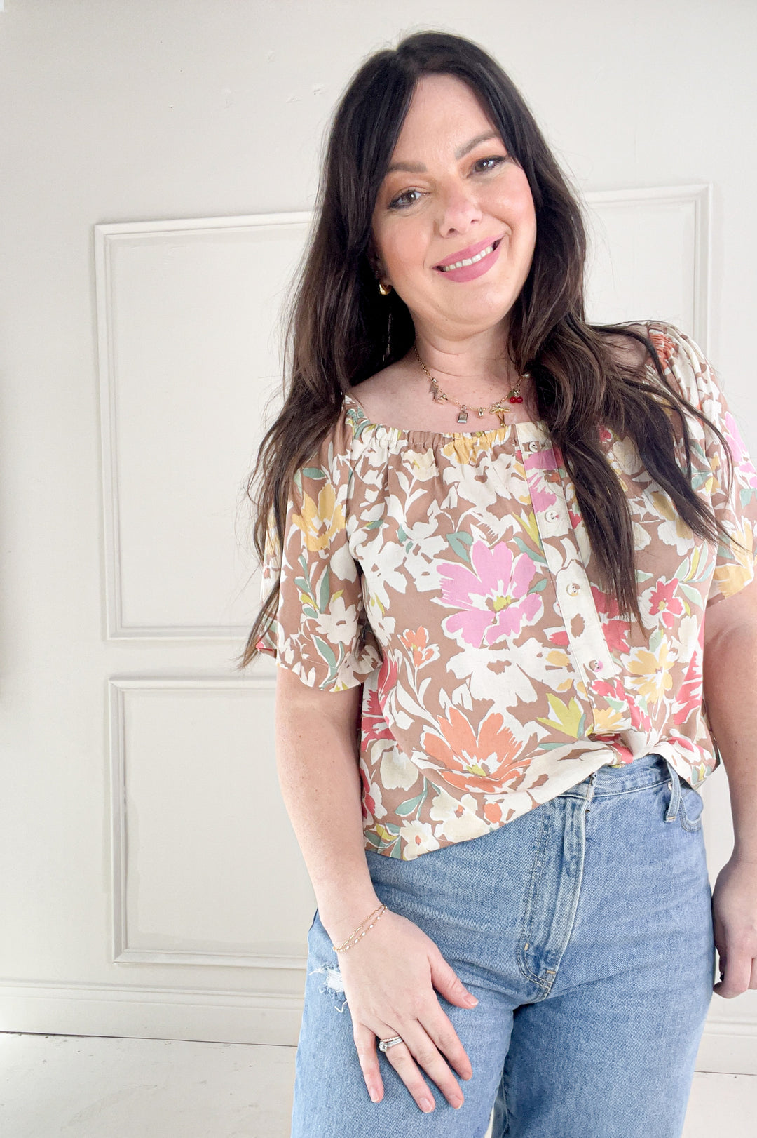 Elastic Scoop Neck Breezy Floral Linen Top