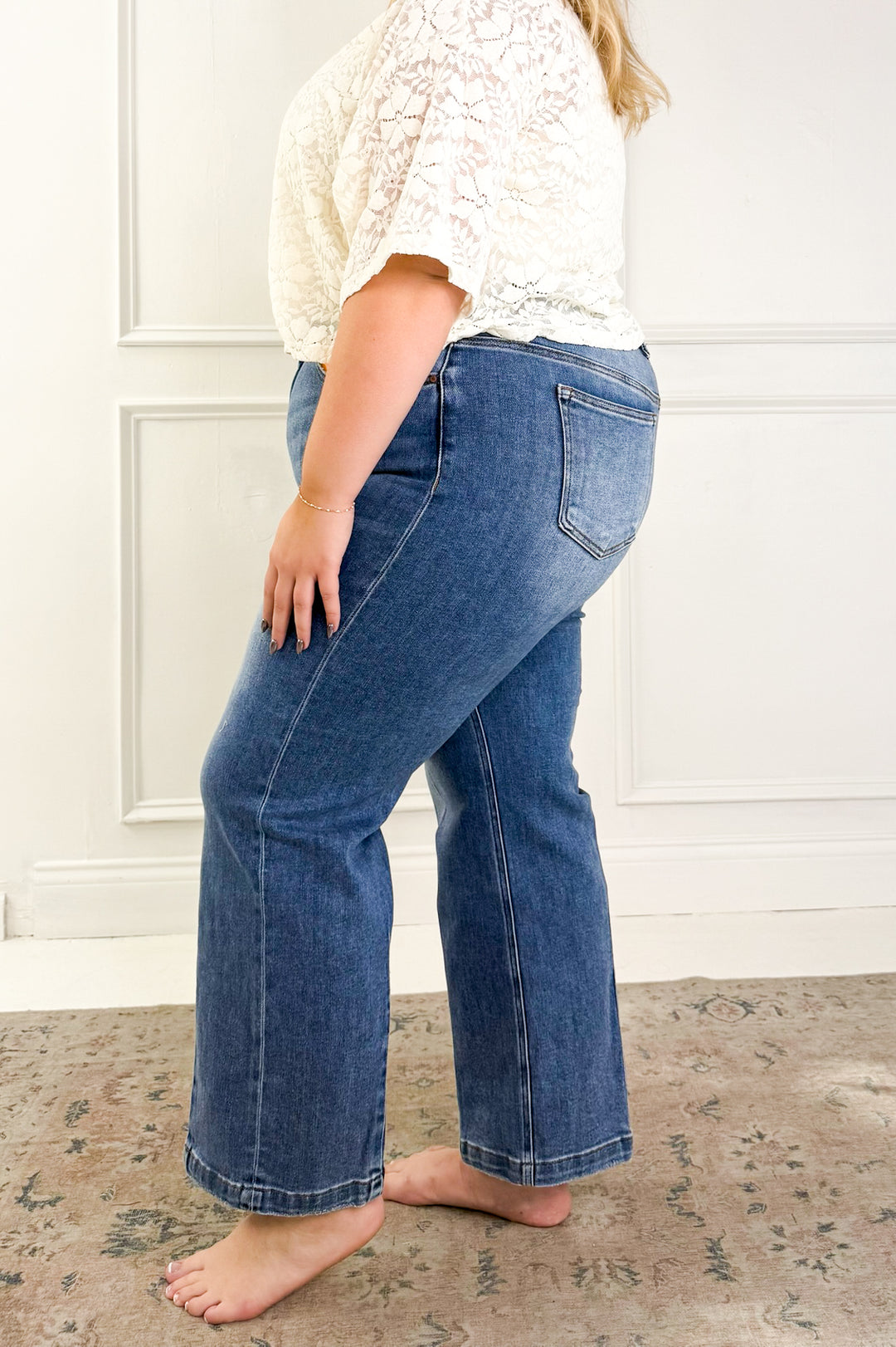 Risen Hi-Rise Curvy Crop Boyfriend Tapered Jeans