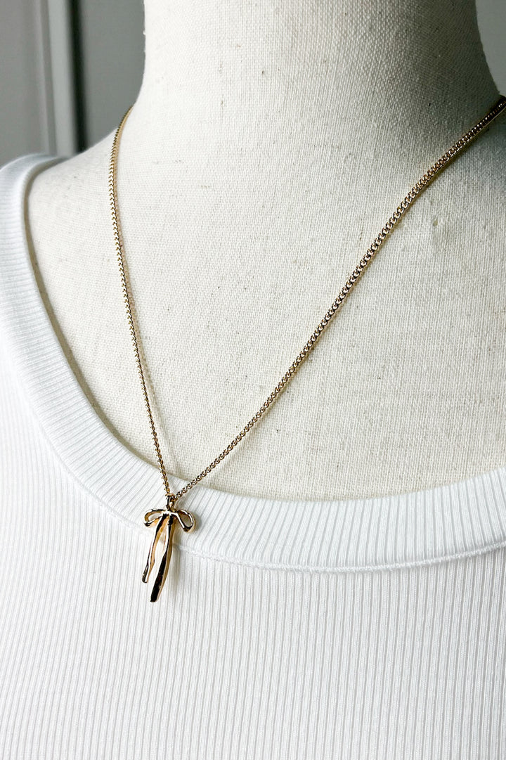 Gold Jumbo Bow Pendant Necklace