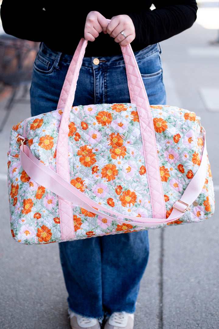 On-the-Go Quilted Weekender Bag-Bouquet Beauty