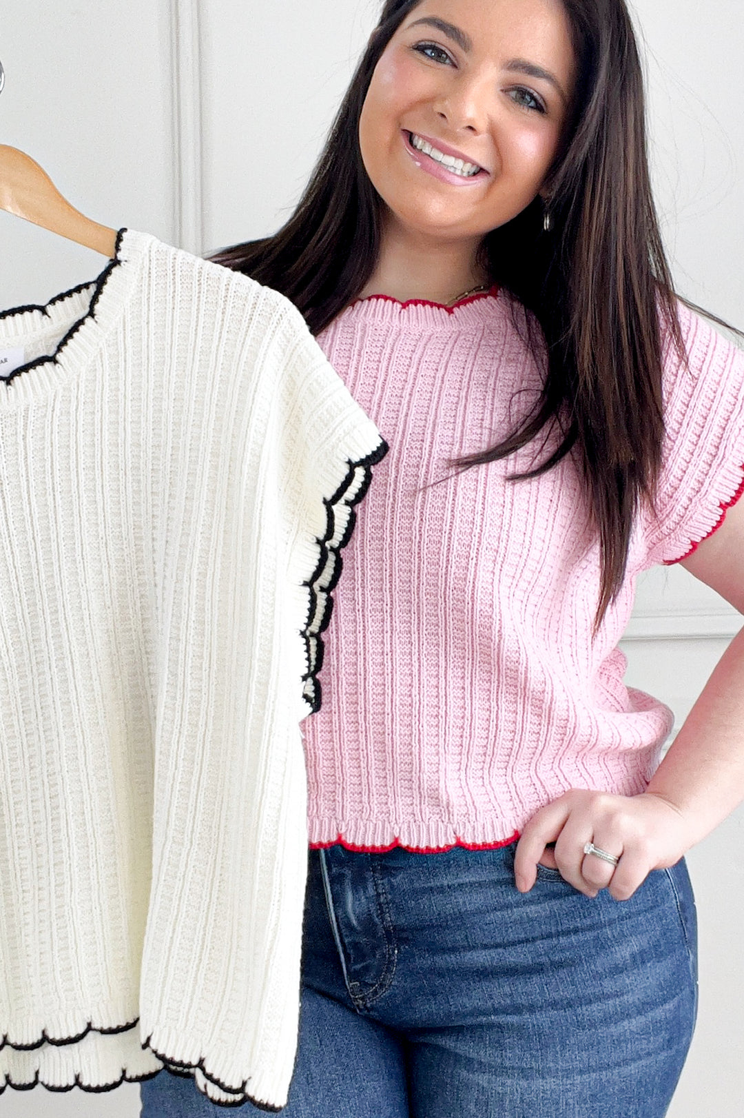 Contrast Scallop Detail Short Sleeve Sweater