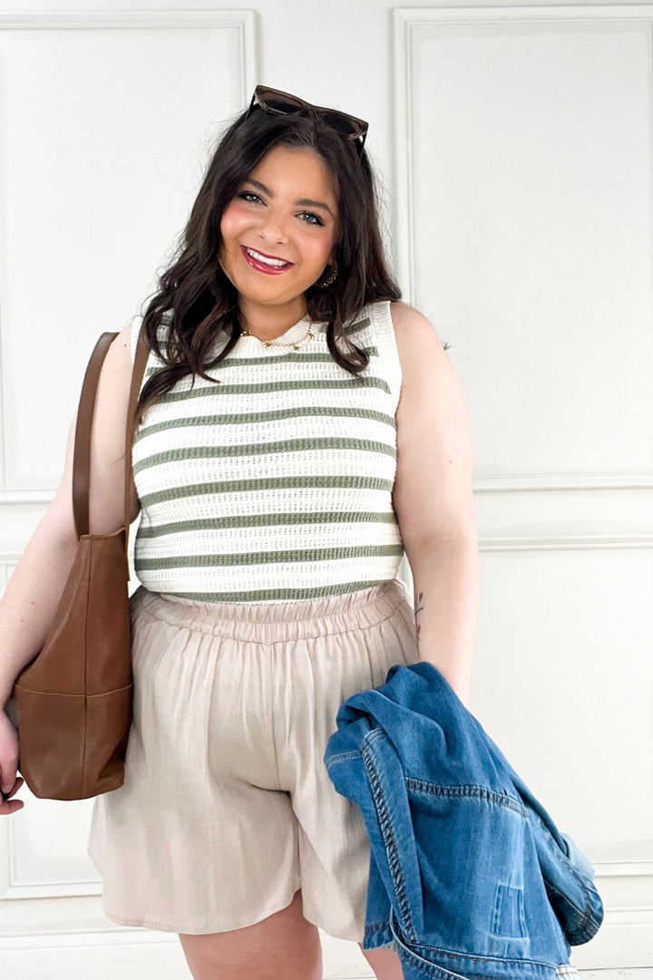 Woven Elastic Band Flowy Pocket Shorts