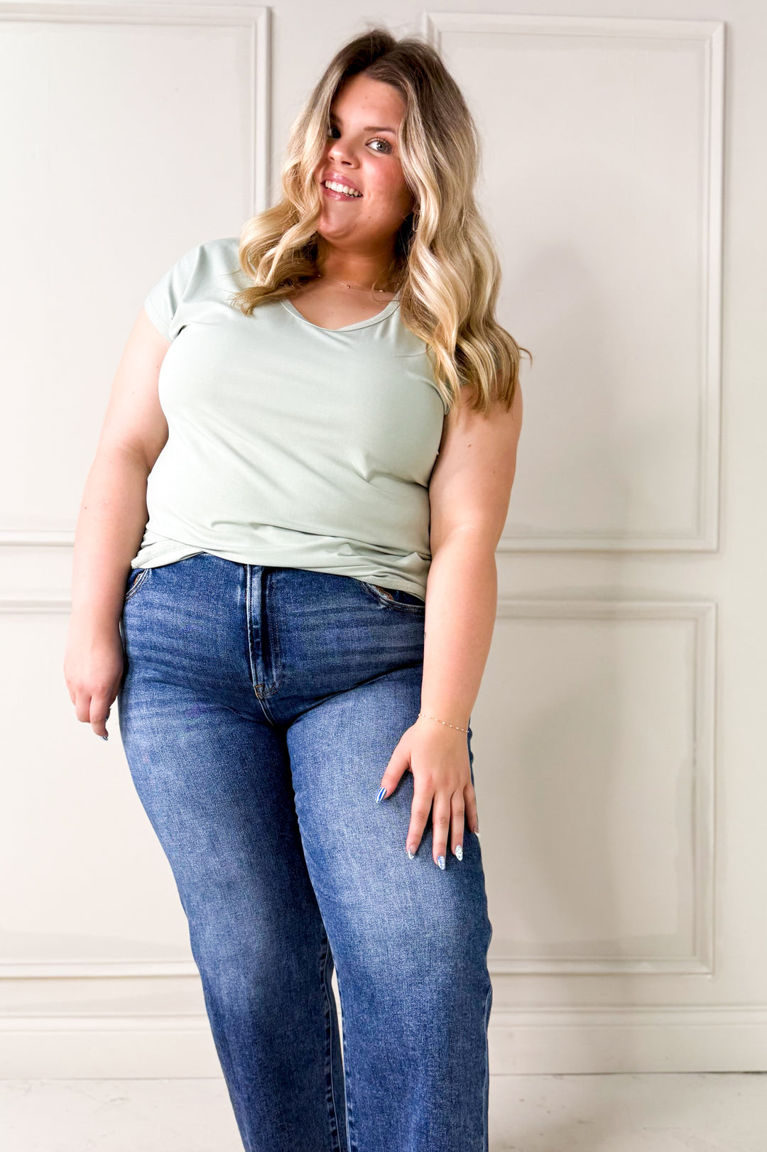 Bamboo Fiber Blend Scoop Neck Curvy Tee