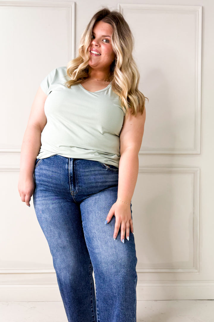 Bamboo Fiber Blend Scoop Neck Curvy Tee