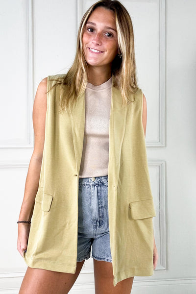 Sleeveless Knit Blazer with Pockets