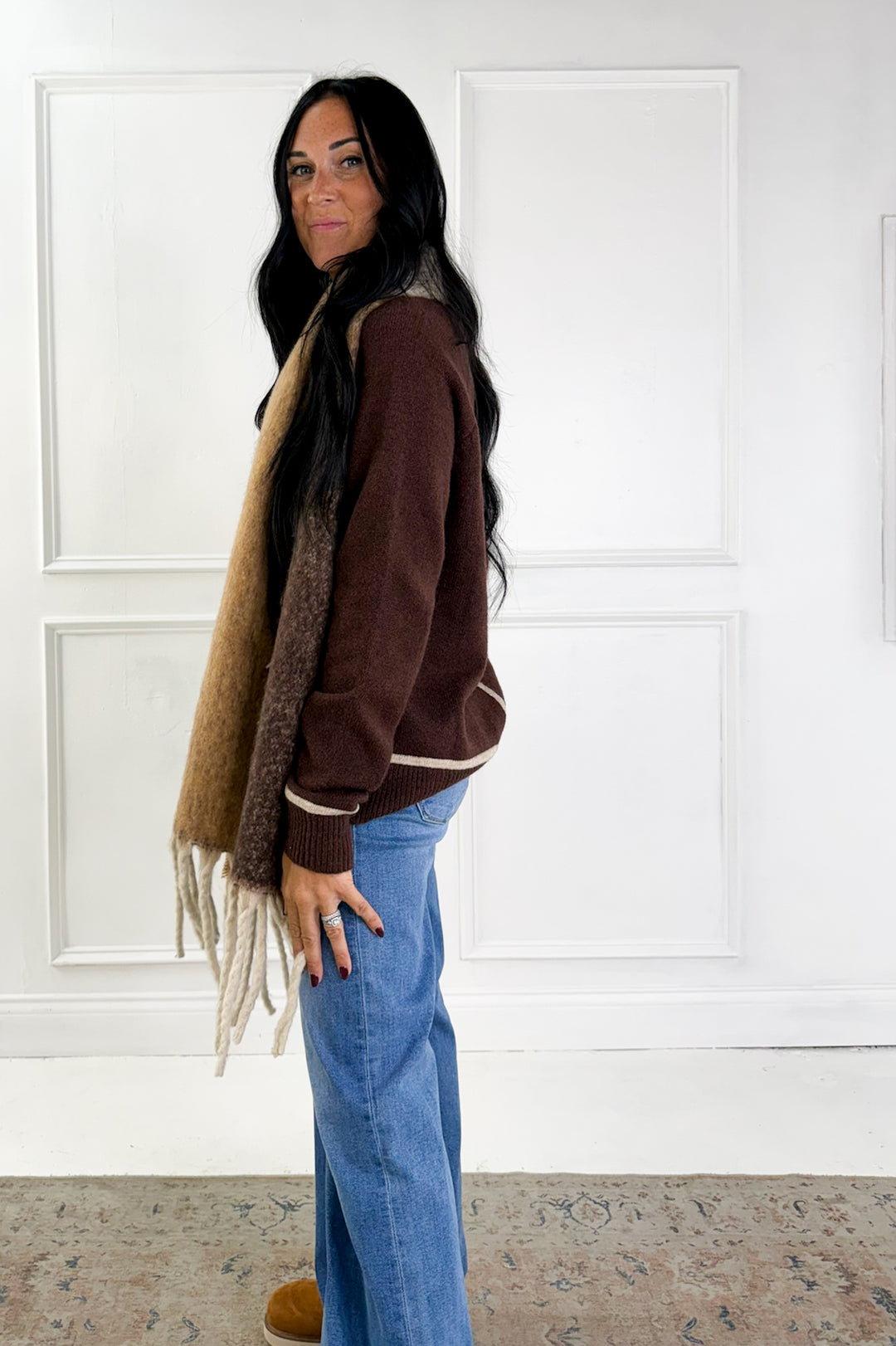 Contrast Detailed Crewneck Sweater