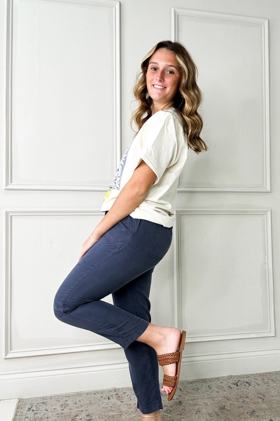 Drawstring Elastic Waist Tencel Ankle Pants