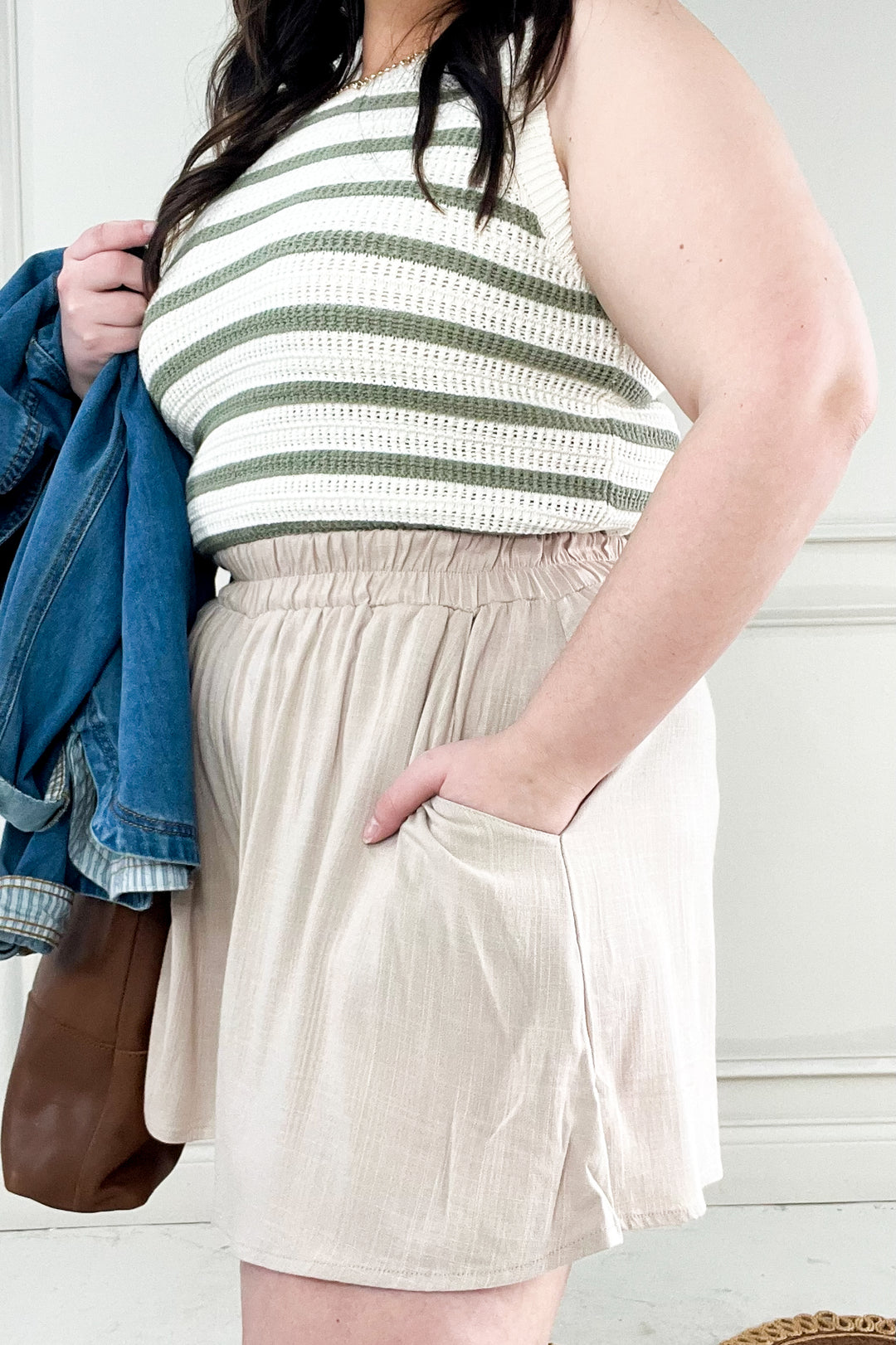 Woven Elastic Band Flowy Pocket Shorts