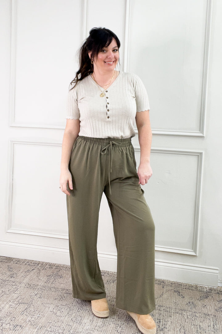 Ribbed V-Neck Short Sleeve Sweater Top