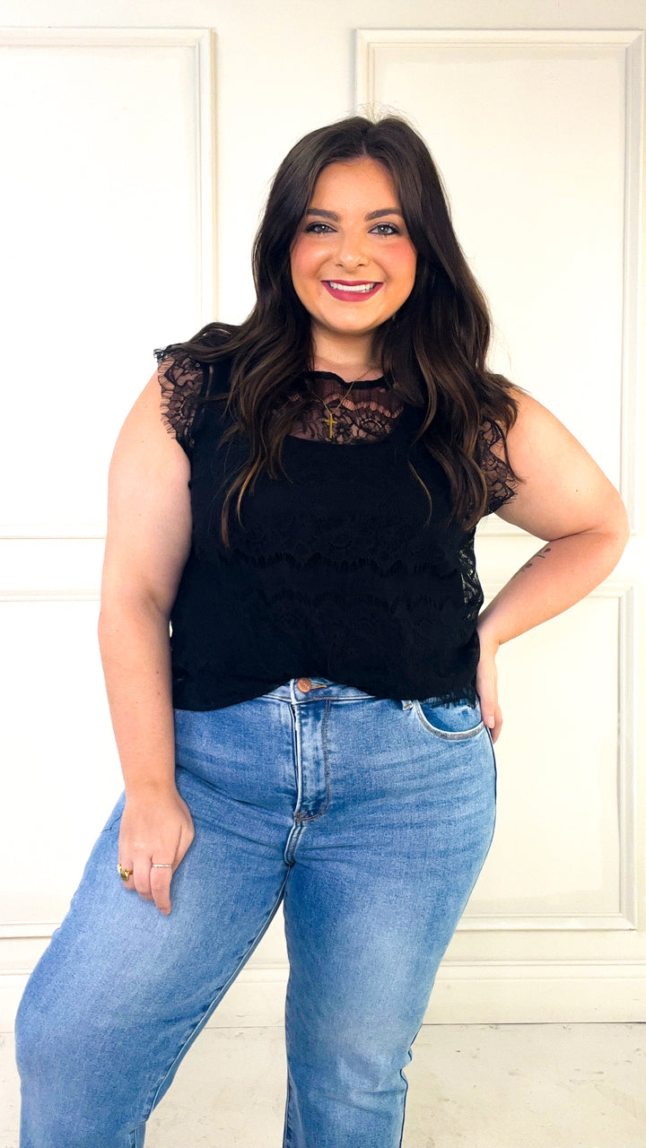 Round Neck Sleeveless Scallop Hem Lace Top