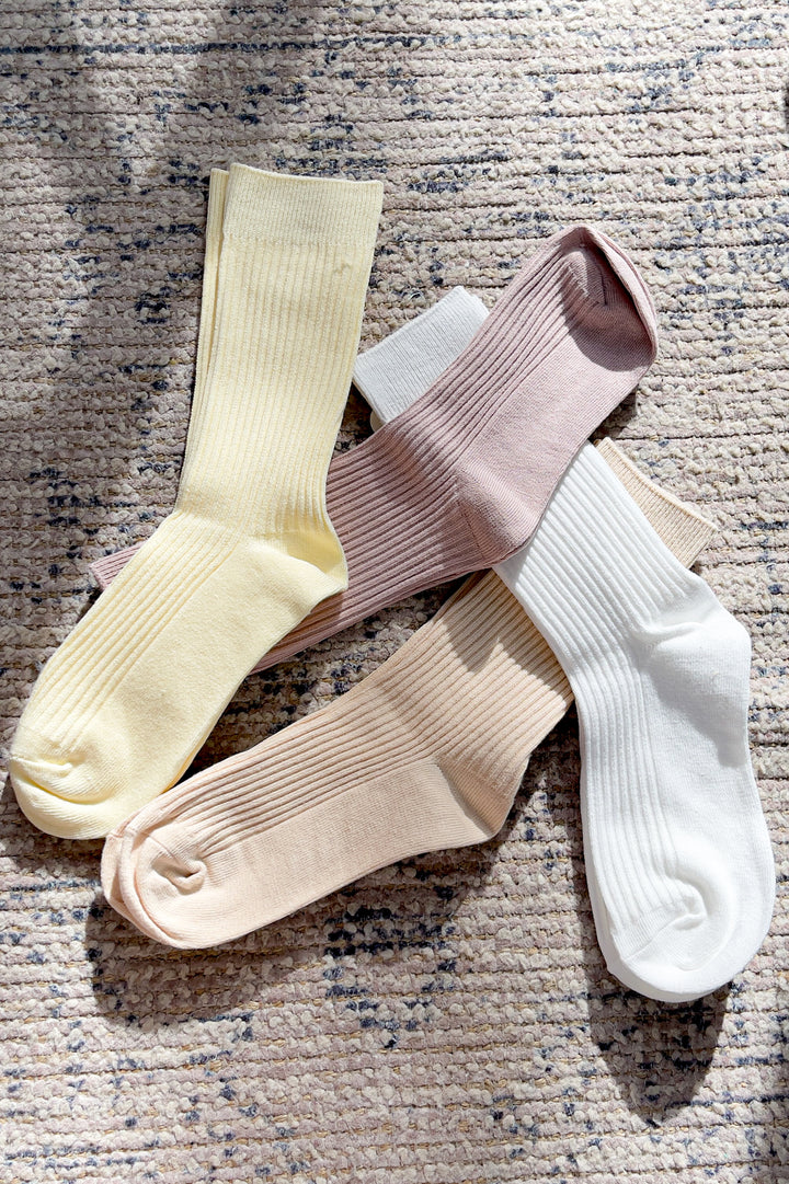 Sporty Ribbed Socks