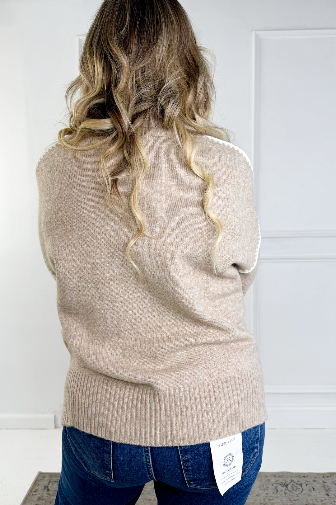 Contrast Shell Stitch Detail Sweater