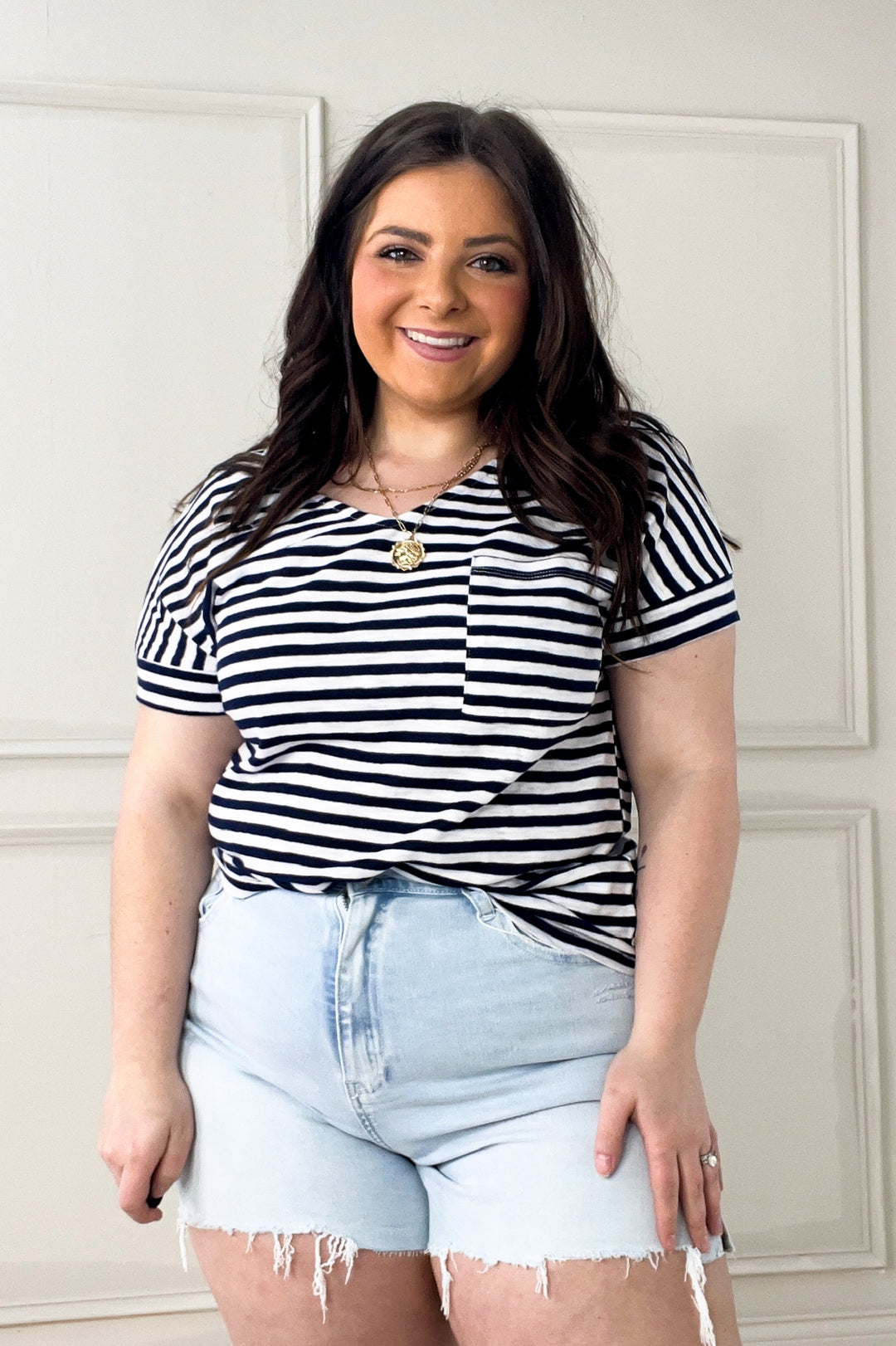 Short Sleeve Chest Pocket V-Neck Shirt