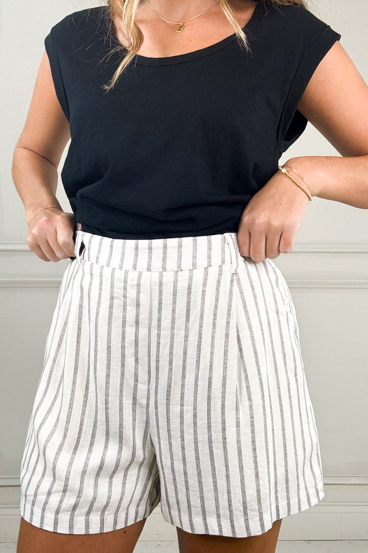 Front Pleat Elastic Waist Back Stripe Shorts