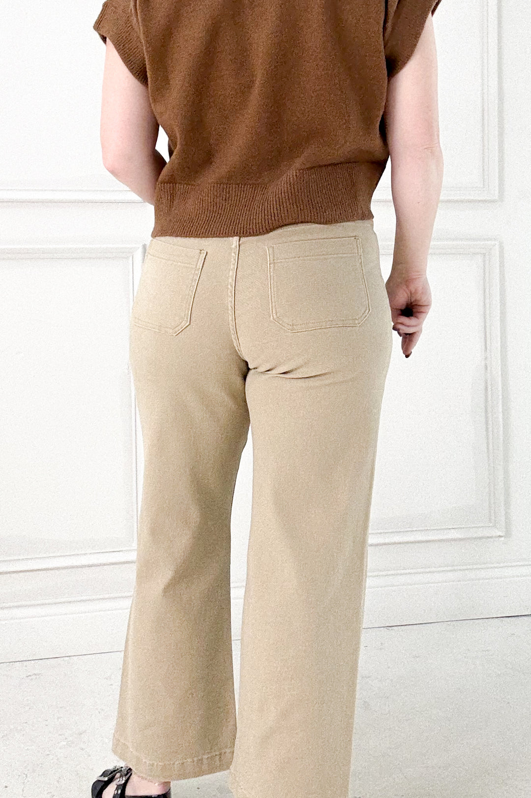 Front Patch Pocket Khaki Cropped Pants