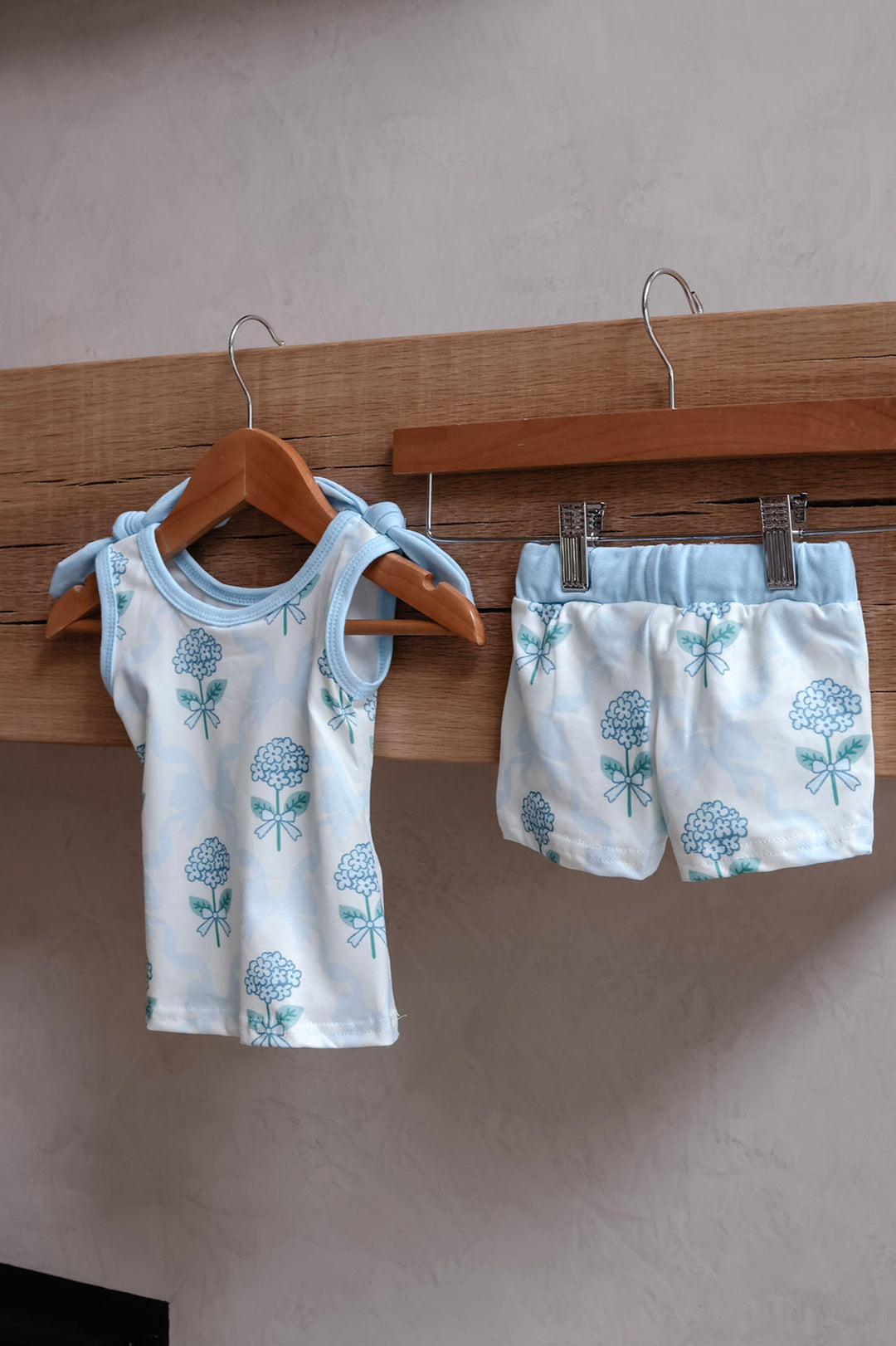 Girls Blue Flowers Bows Top & Shorts Set