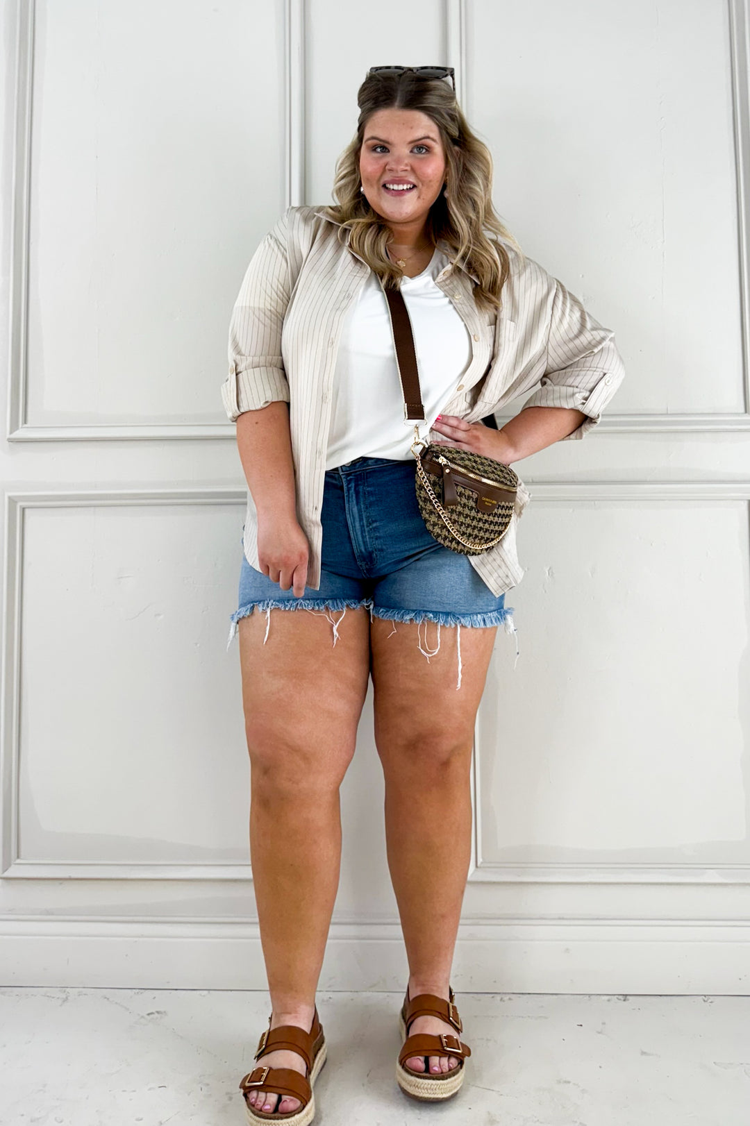 Bamboo Fiber Curvy V-Neck Basic Tee