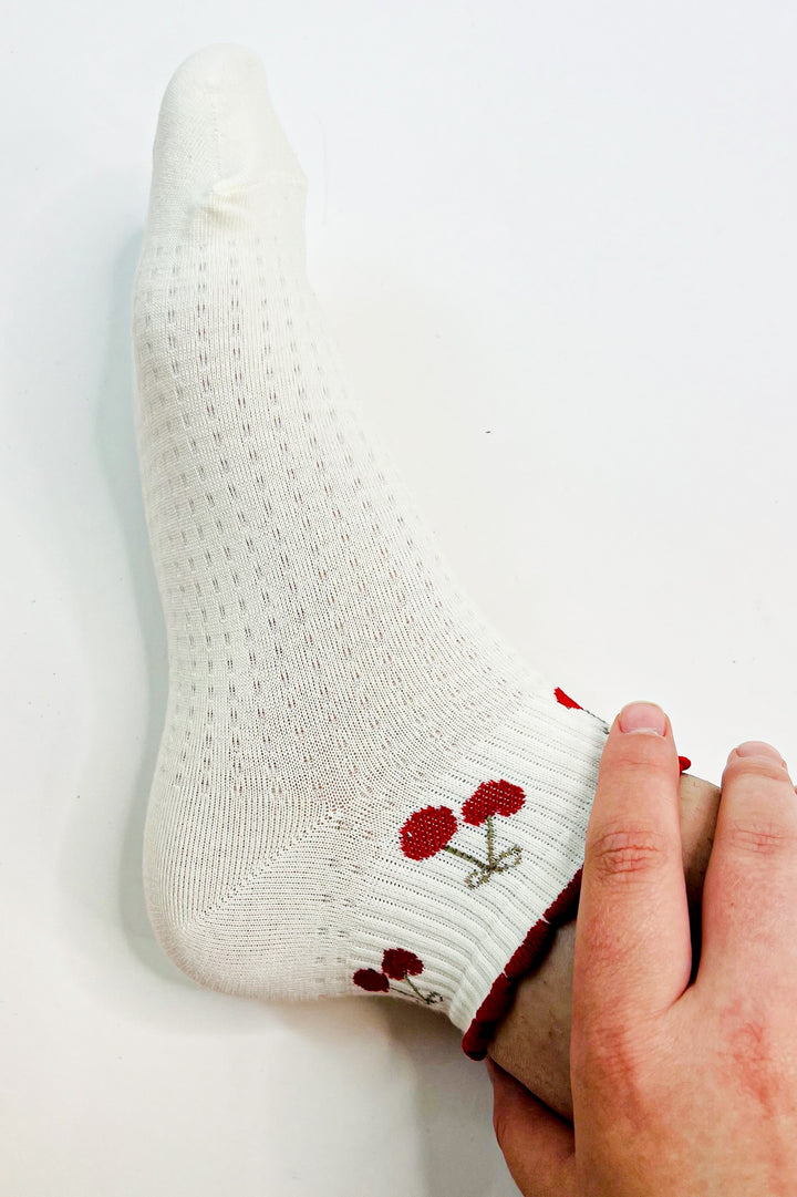 Cherry Print Ruffle Top Ankle Socks