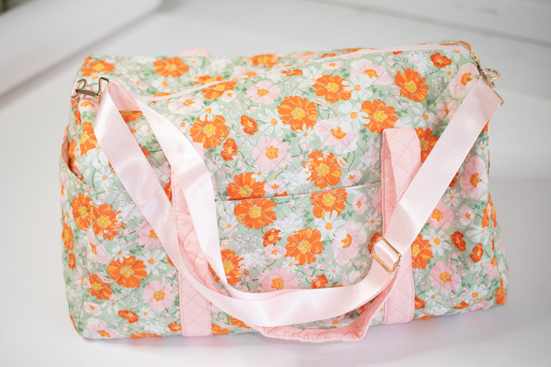 On-the-Go Quilted Weekender Bag-Bouquet Beauty