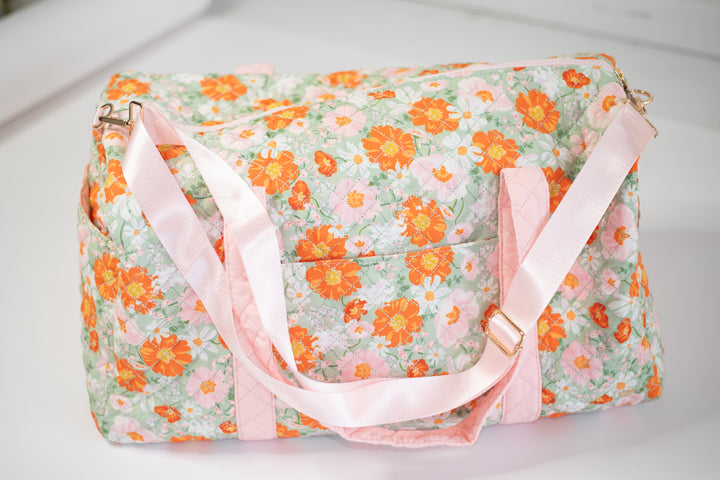 On-the-Go Quilted Weekender Bag-Bouquet Beauty