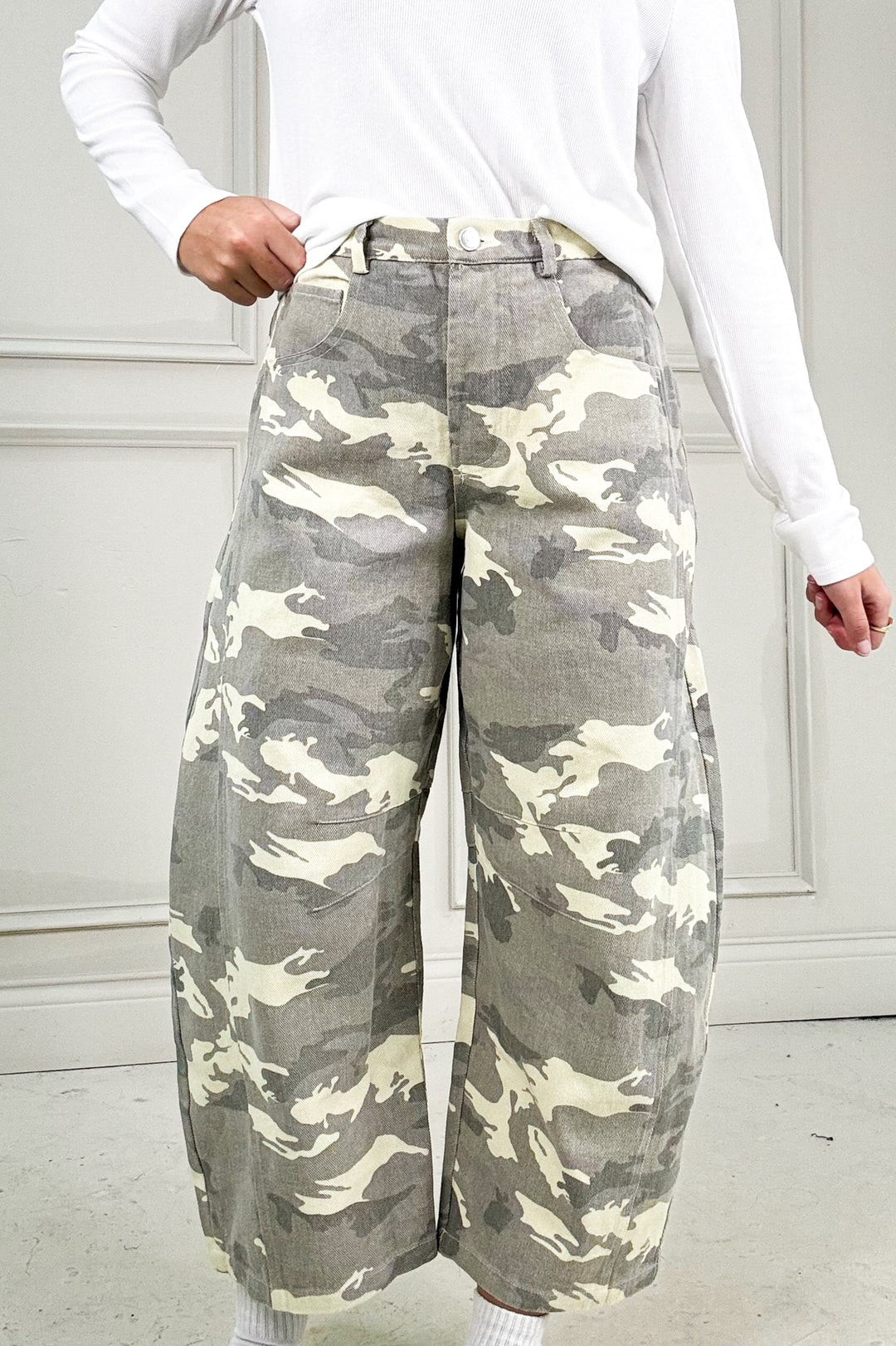 Camo Print Wide Leg Barrel Jeans