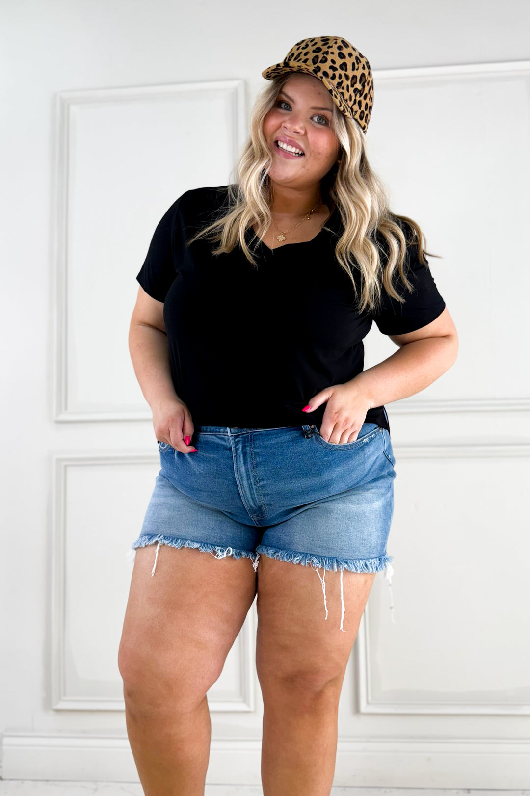 Bamboo Fiber Curvy V-Neck Basic Tee