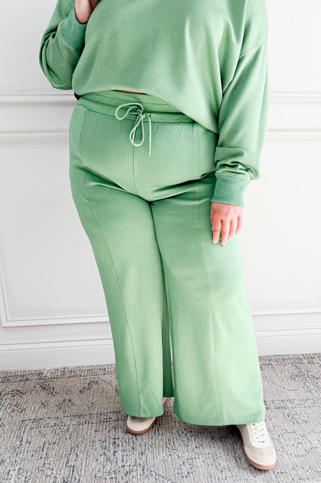 Luxeknit Wide Leg Drawstring Curvy Sweatpants