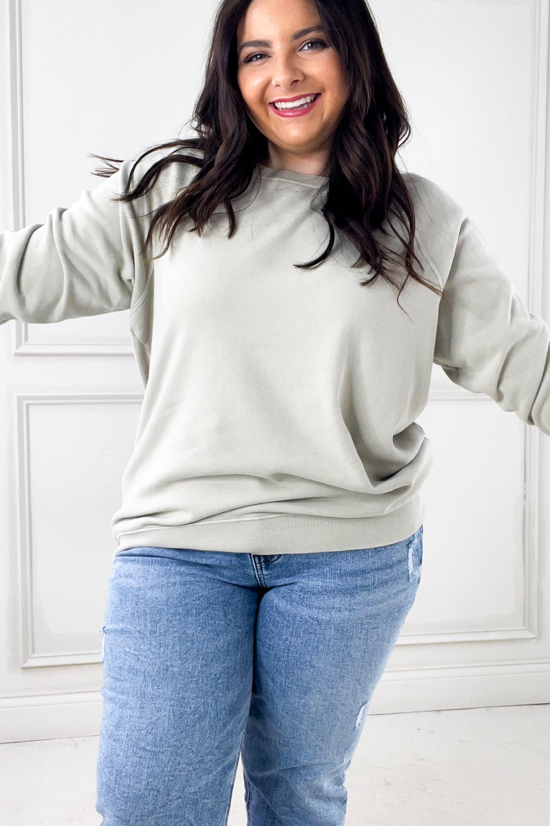 Raglan Crewneck Hangout Sweatshirt - Thread and Supply