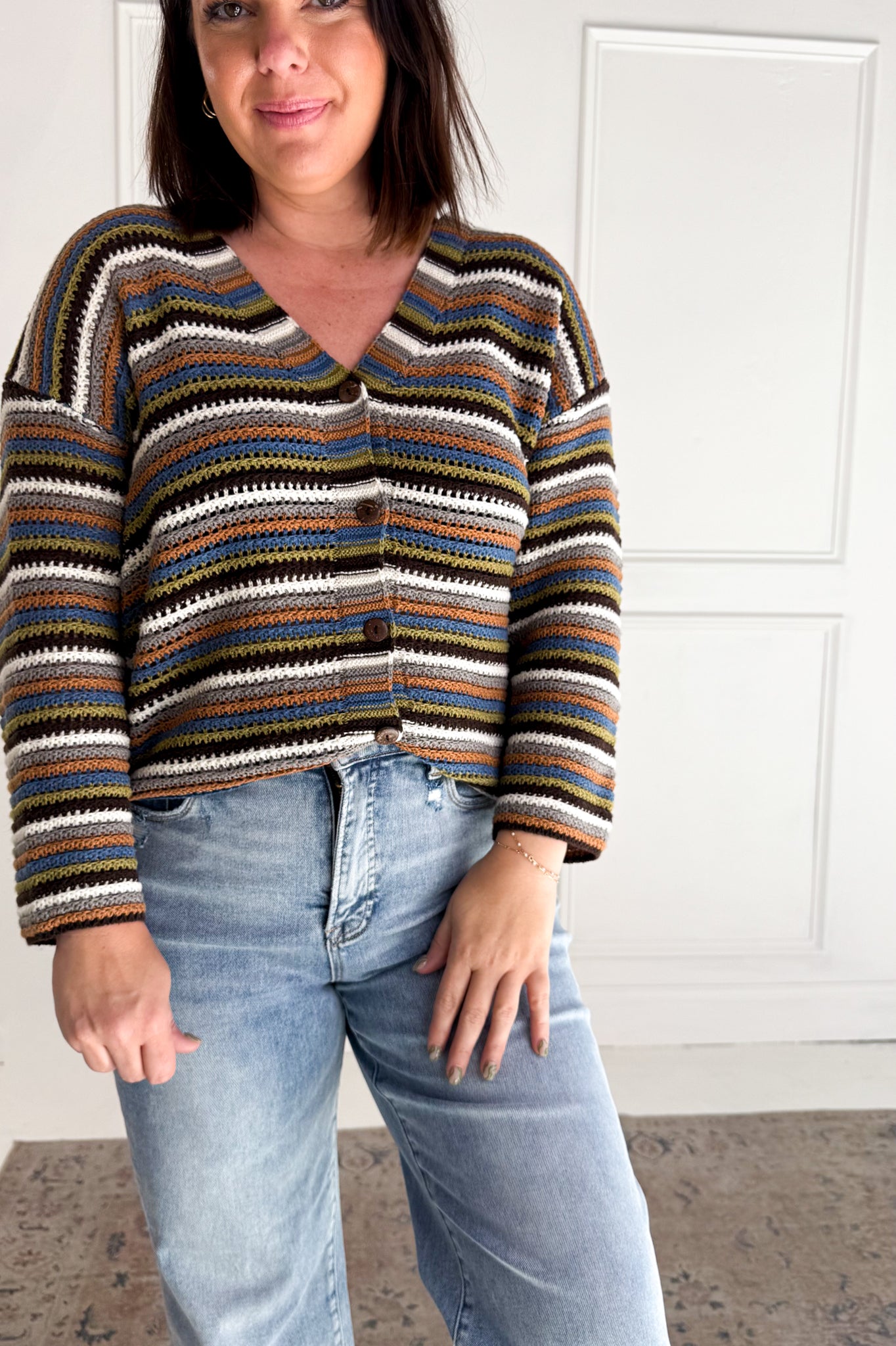 トップス V-NECK JACKET - DOBBY STRIPE トップス V-NECK JACKET - DOBBY STRIPE トップス V-NECK JACKET